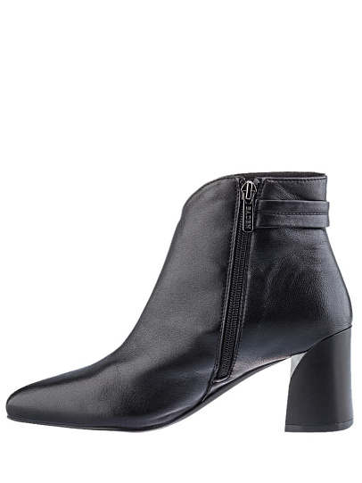 C1057-010 Ботинки